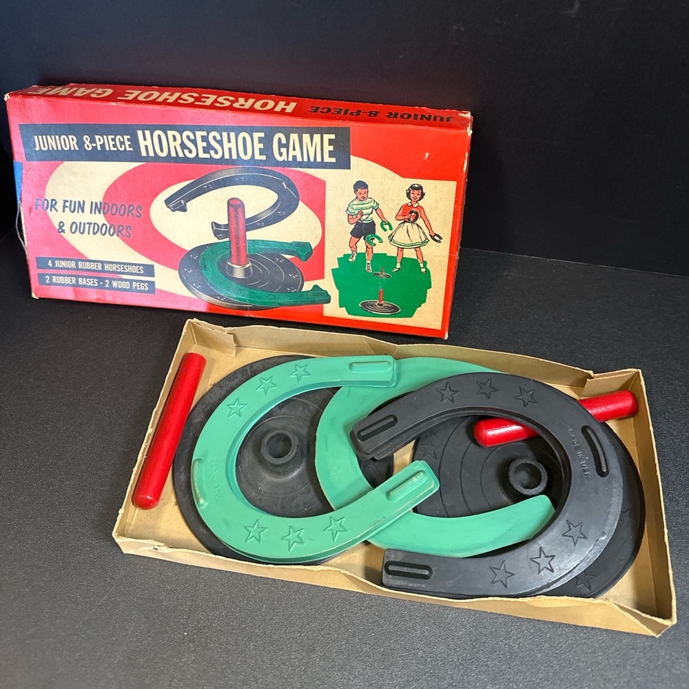 Vintage Junior 8-Piece Horseshoe Game Rubber & Wood Complete w/ Box Made in USA - Picture 3 of 10